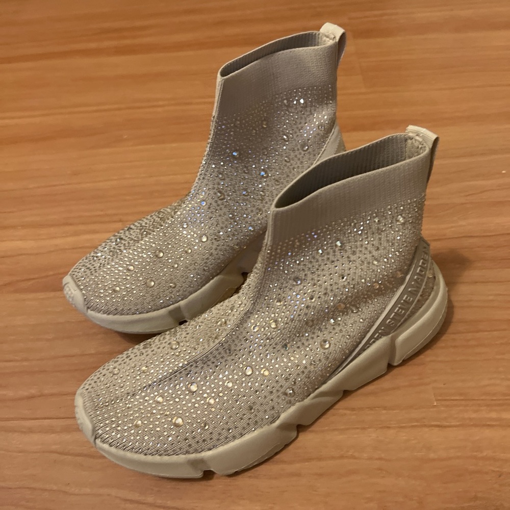 Steve Madden rhinestone shoes